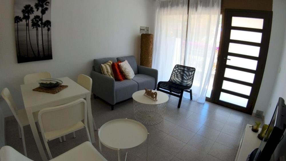 Encantador Apartamento Gaviotas Cerca De La Playa Appartement Calafat Buitenkant foto